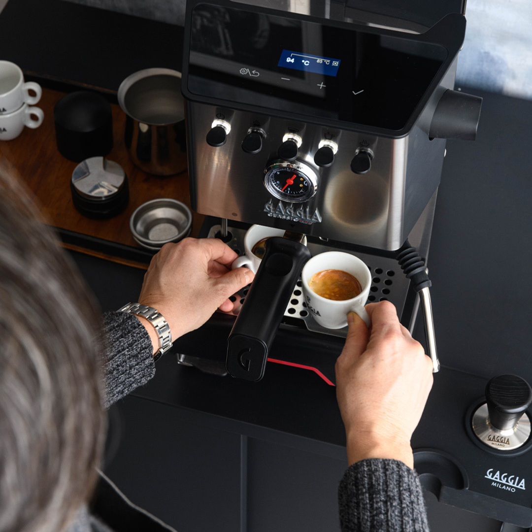 Gaggia-Classic-GT-lifestyle_1080x1080_3.png