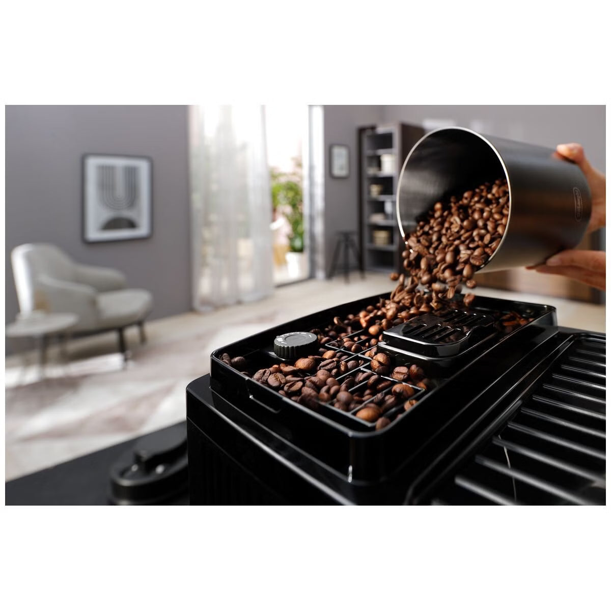 Delonghi Magnifica Start with Milk Black Coffee Machine Carton Damaged ECAM22063B