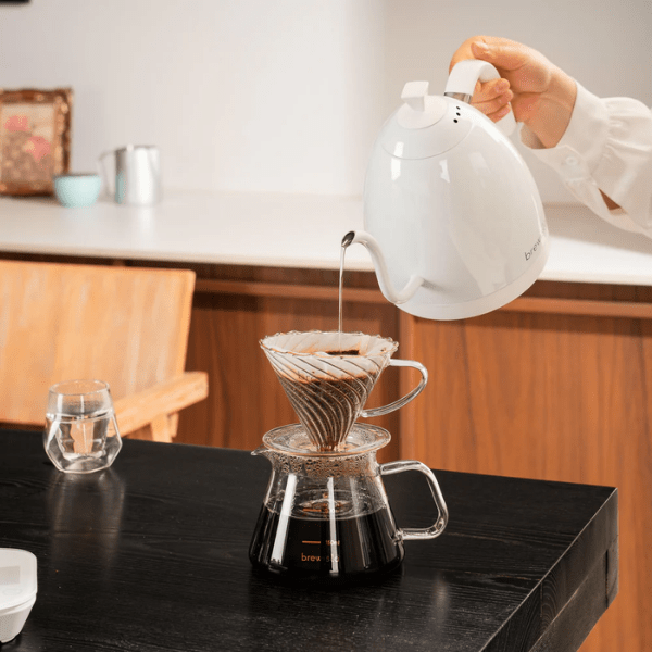 Brewista Artisan 1.0L Kettle - White on White - Prestige Coffee-Brewista-