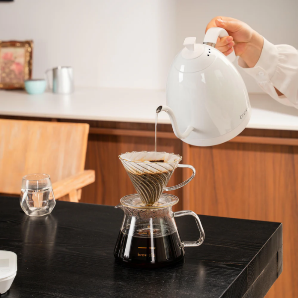 brewista-goose-neck-kettle-white_600x600_ca487467-6a60-42ec-810d-0e93d7064312.png