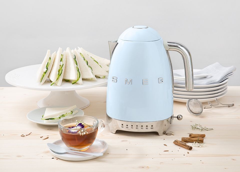 Smeg Variable Temperature Kettle - Carton Damaged