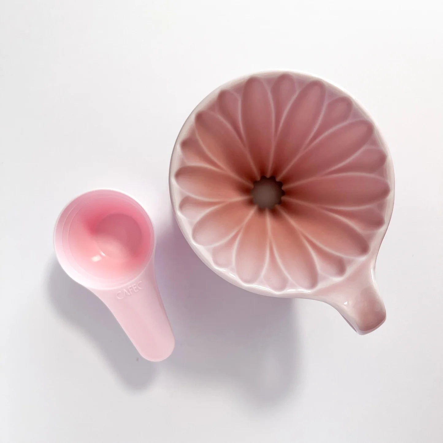 cafec-pink-flower-dripper.webp