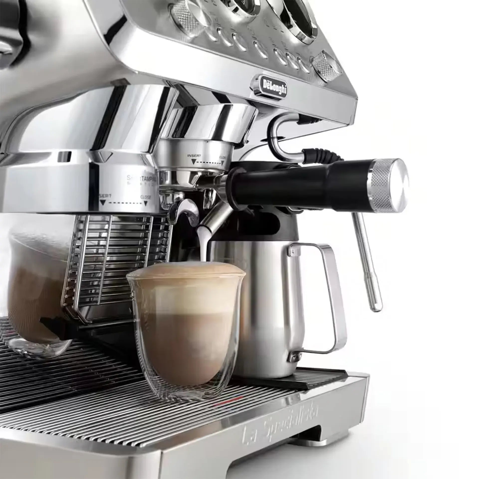 De'Longhi La Specialista Maestro factory seconds, My LatteArt cool-touch steam wand texturing milk