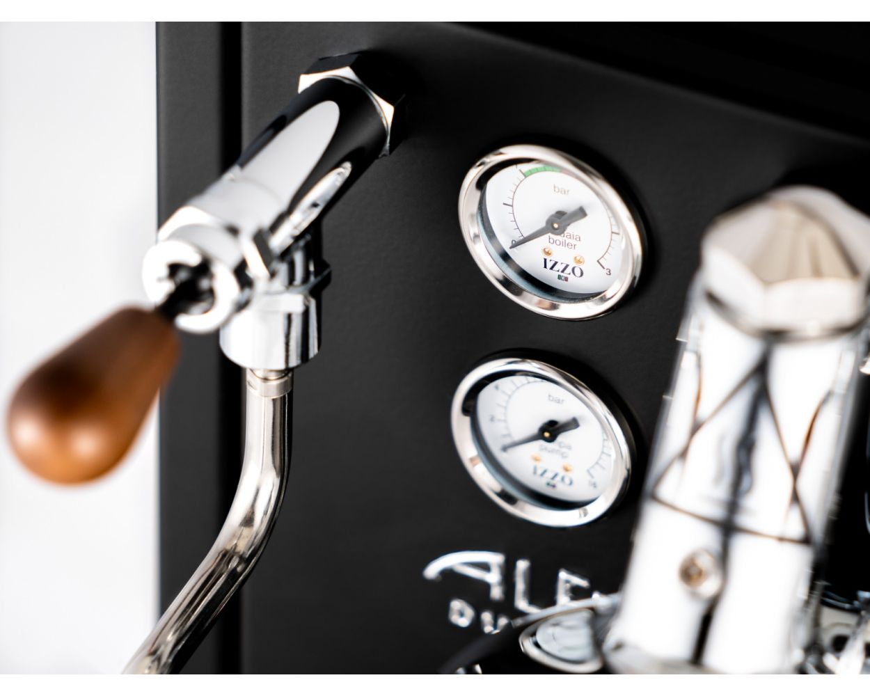 Izzo Alex Duetto IV Plus - Prestige Coffee - Izzo - Lever Valves - Black