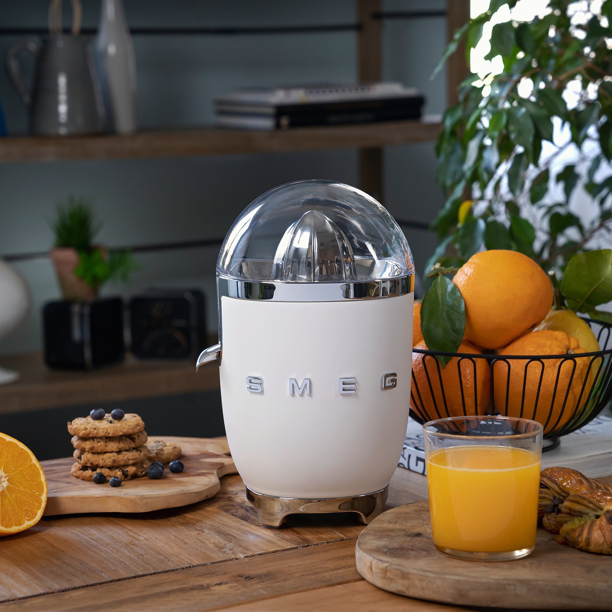 Smeg Citrus Juicer CJF01 - Carton Damaged - Prestige Coffee - Smeg - Red
