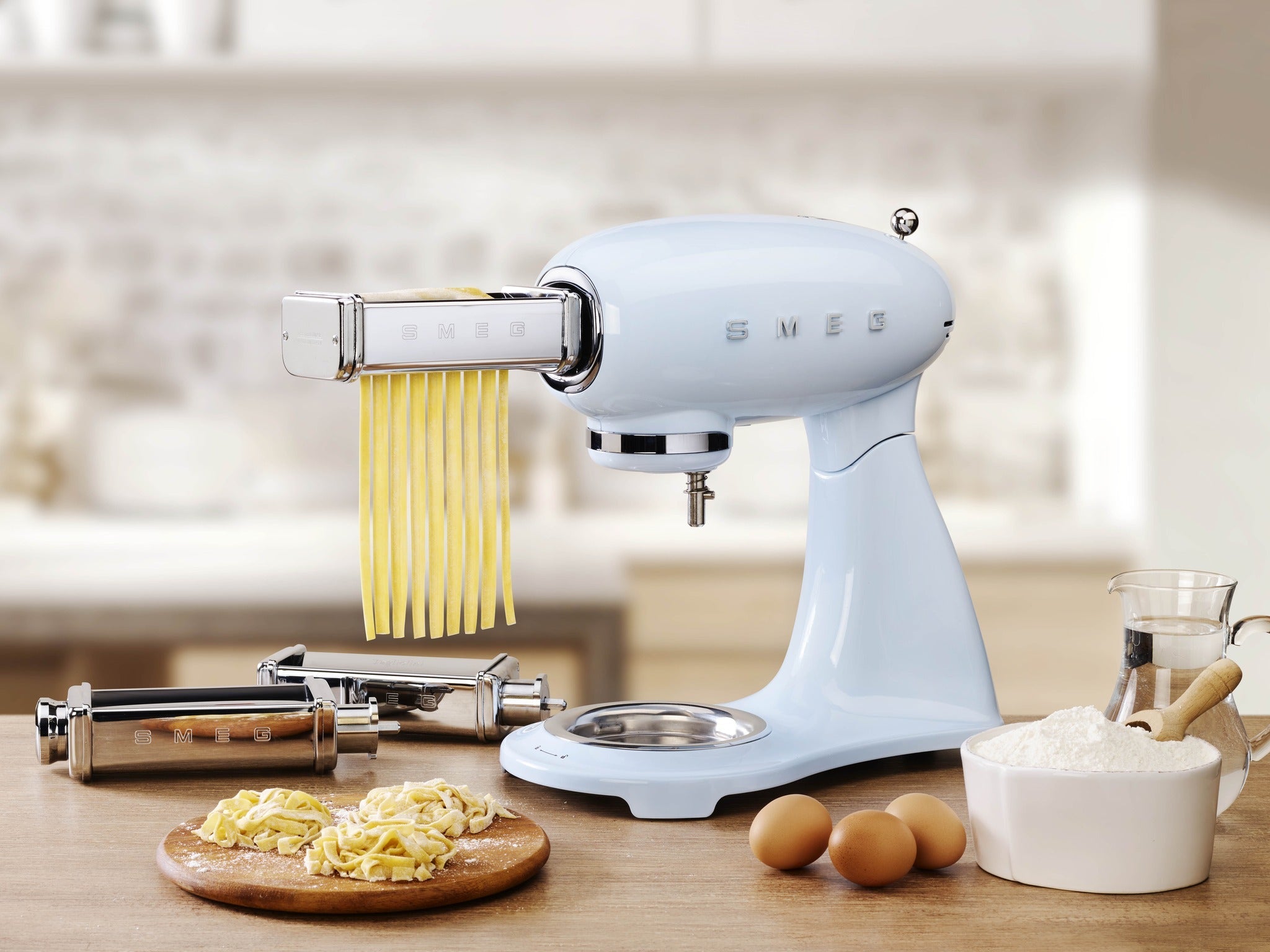 Smeg Stand Mixer SMF03 - Carton Damaged - Prestige Coffee - Smeg - Cream