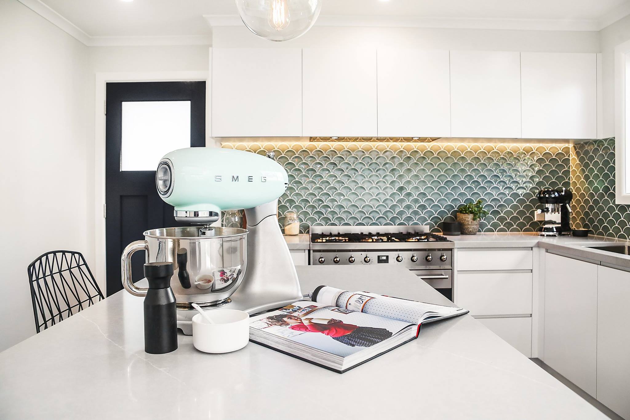 Smeg Stand Mixer SMF03 - Carton Damaged - Prestige Coffee - Smeg - Cream